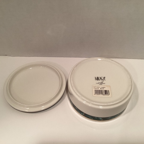 Mikasa Fine Porcelain Covered Round Trinket Container - Picture 3 of 6